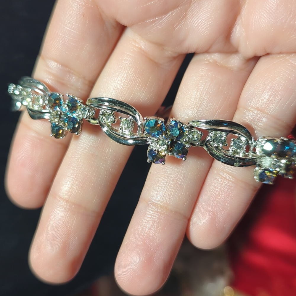 Silver tone Bracelet